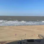 Apartment Panoramic Beachfront Bliss Knokke-Heist