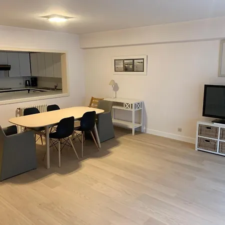 Appartement Panoramic Beachfront Bliss *