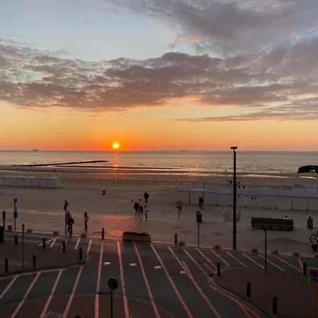 Panoramic Beachfront Bliss *