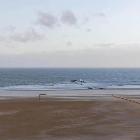 Panoramic Beachfront Bliss Appartement *