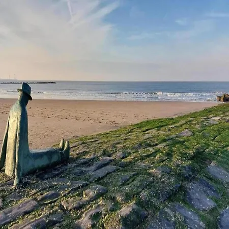 Appartement Panoramic Beachfront Bliss