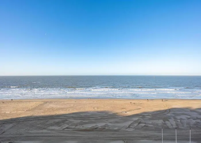 Appartement Panoramic Beachfront Bliss