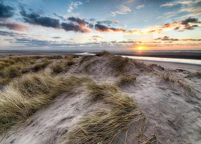 Panoramic Beachfront Bliss Appartement